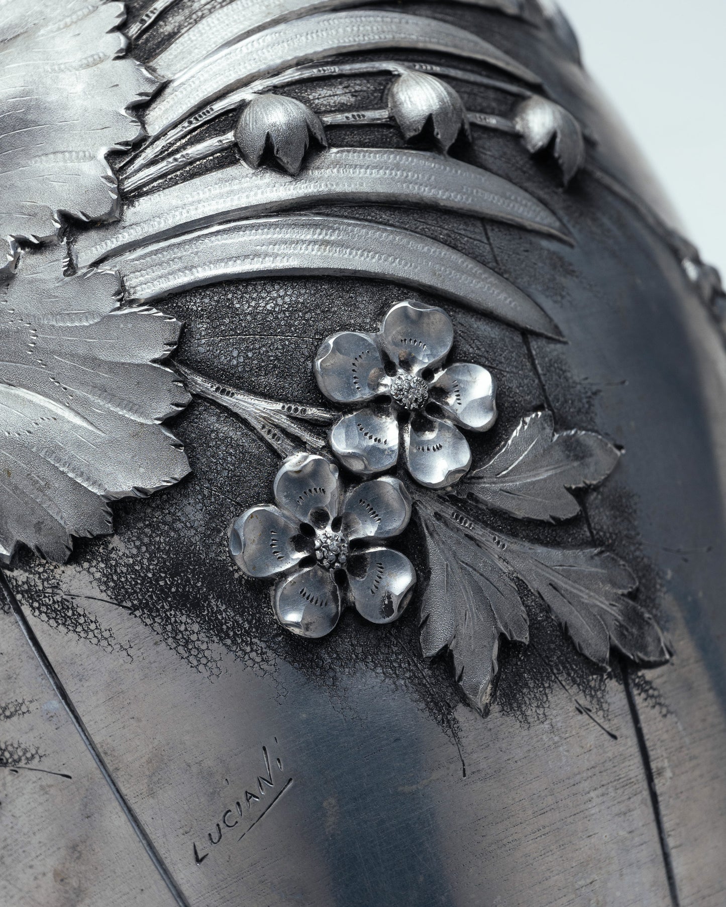 ART NOUVEAU FLORAL VASE, 1920s