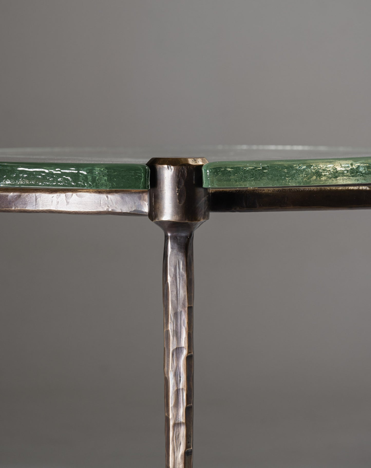 TABLE BASSE EN BRONZE ET VERRE, LOTHAR KLUTE, 1980s