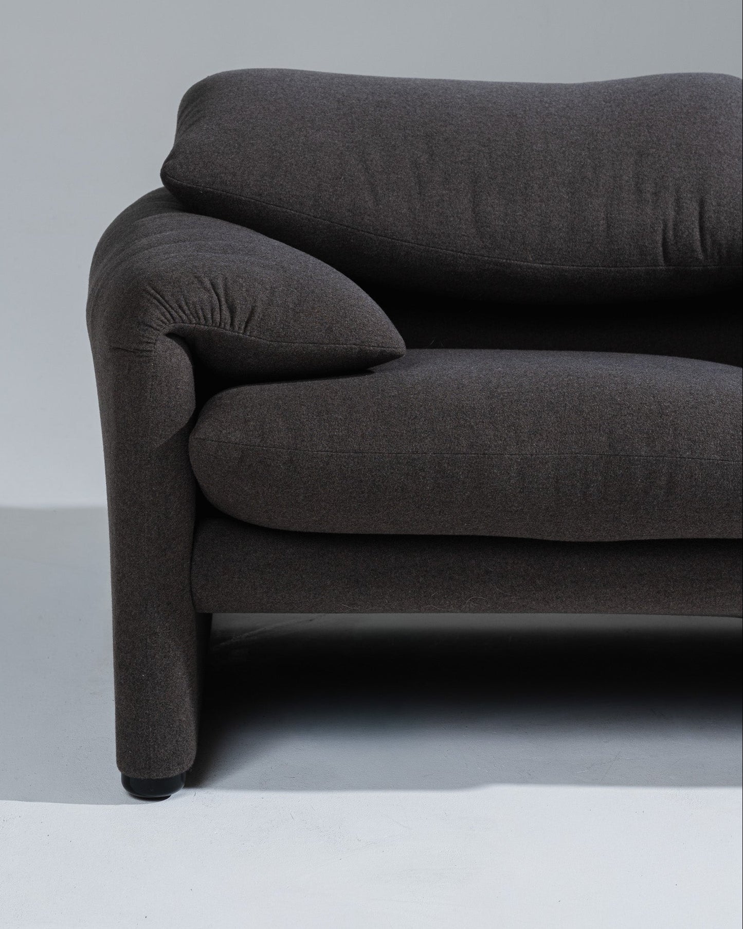 MARALUNGA GRAY SOFA, VICO MAGISTRETTI, 1970s