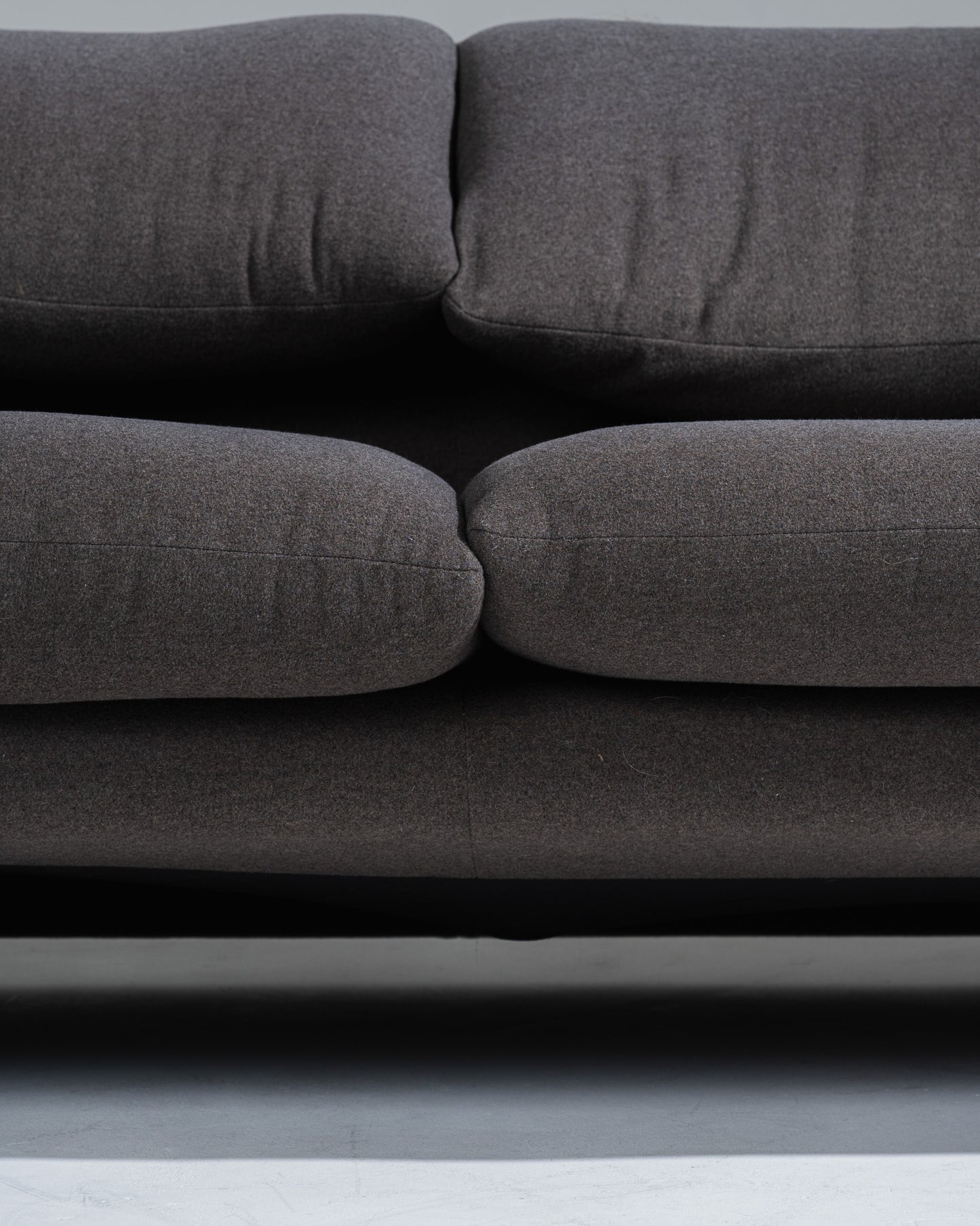 MARALUNGA GRAY SOFA, VICO MAGISTRETTI, 1970s