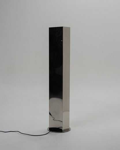 Arrow 120 floor lamp with diffuser