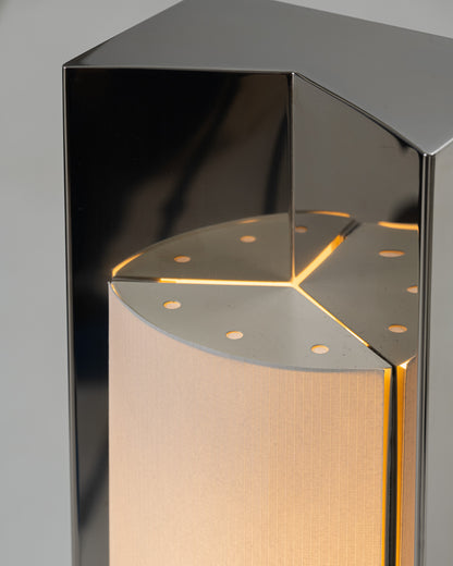 Arrow 120 floor lamp with diffuser