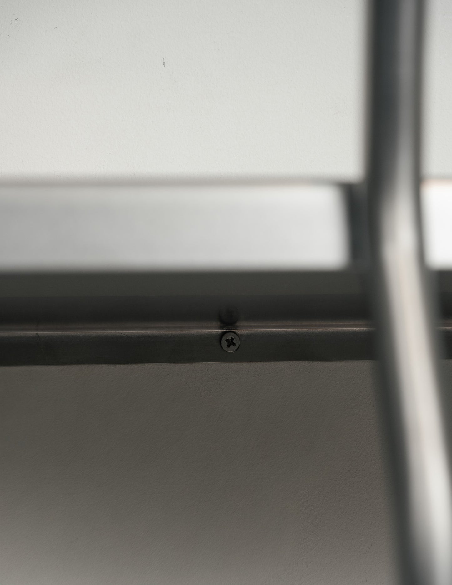 'WAVE' METAL SHELF