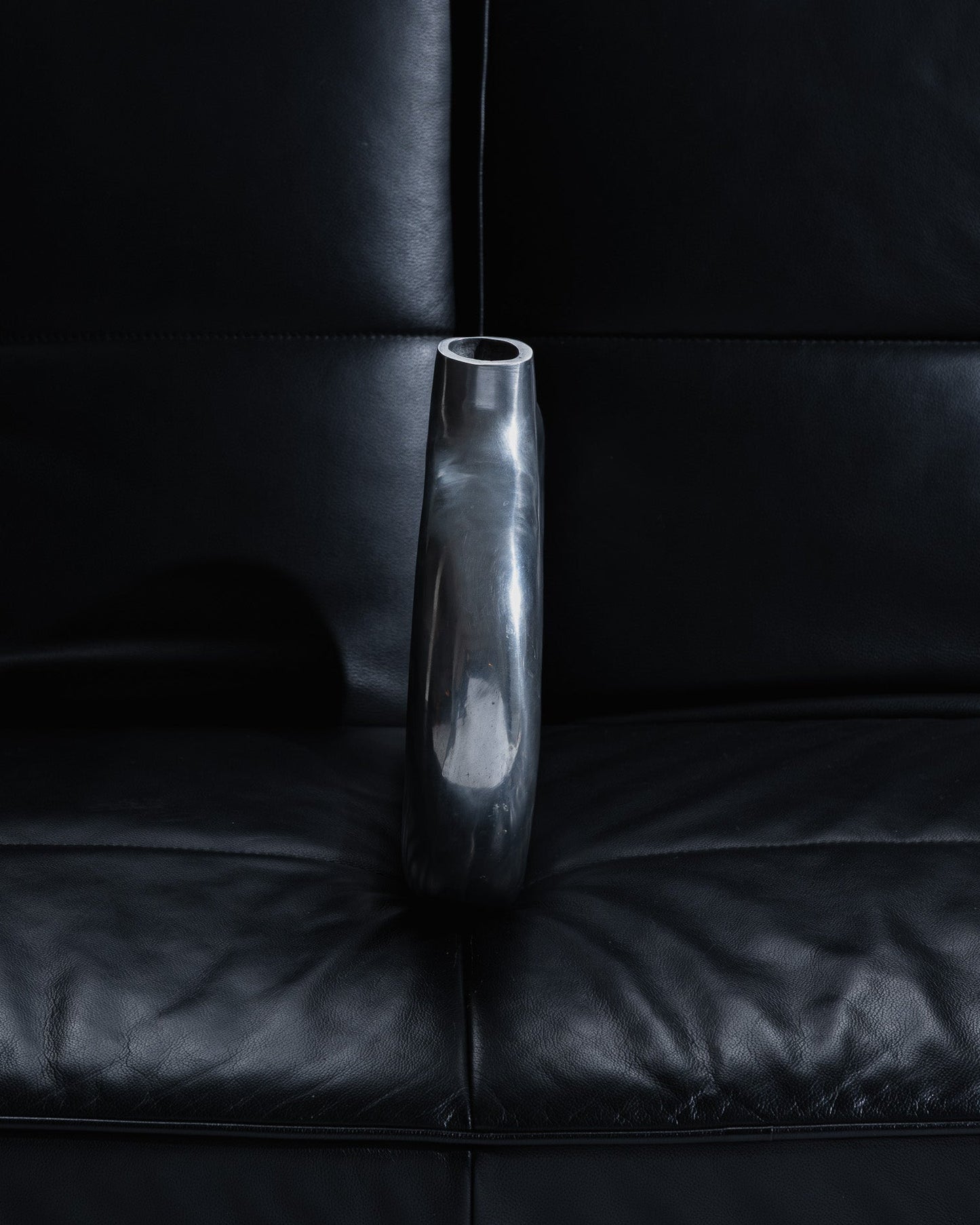 aluminum soliflore vase 