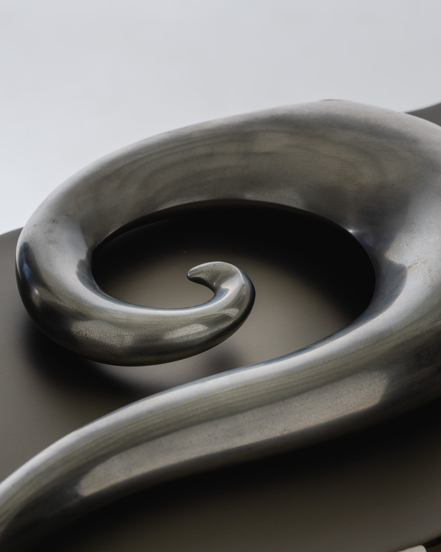 SOLIFLORE CURLY IN ALUMINUM, 1980s