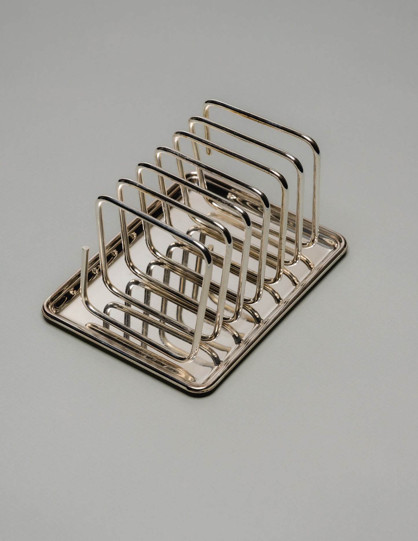PORTE-TOASTS EN MÉTAL ARGENTÉ, 1950s