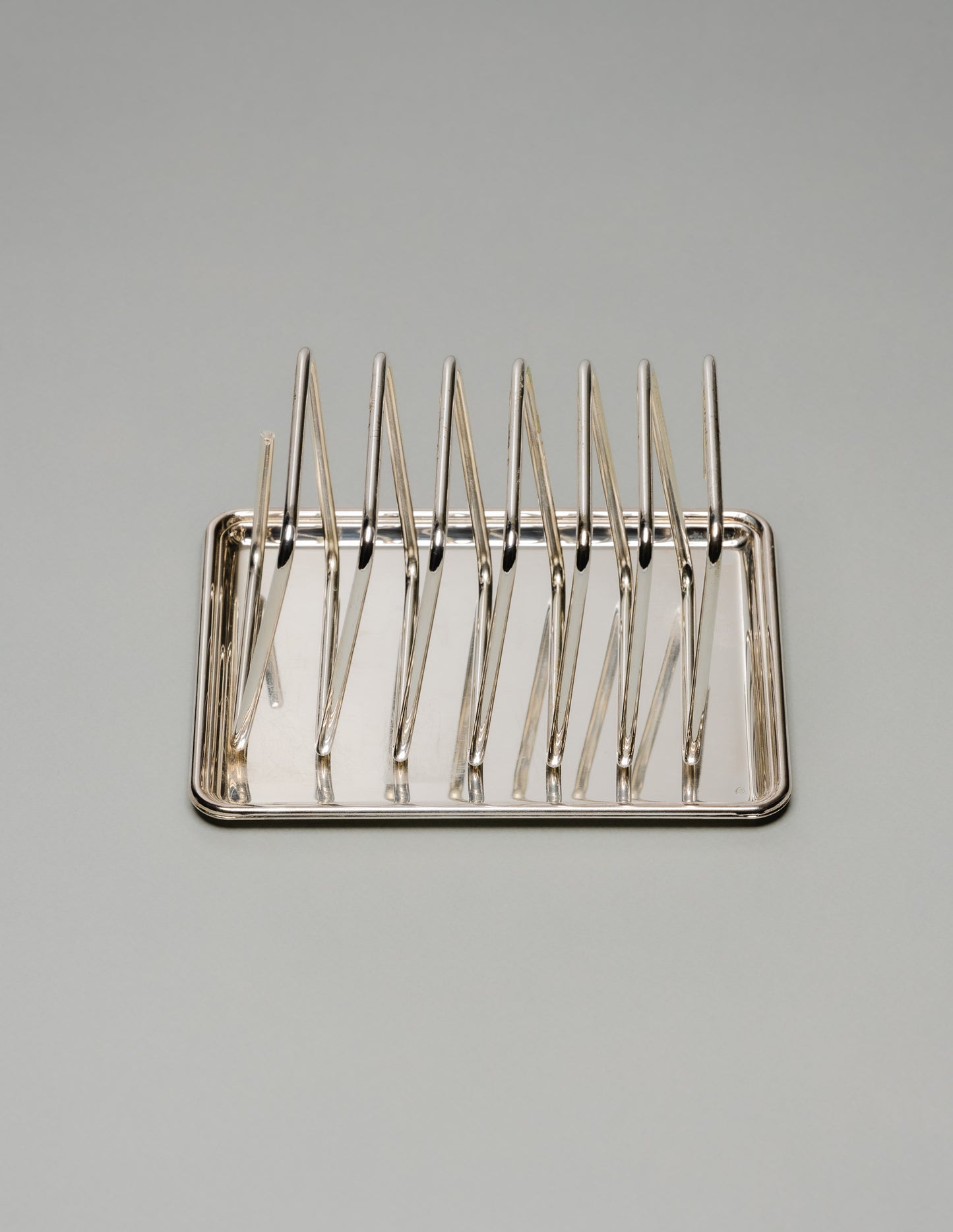 PORTE-TOASTS EN MÉTAL ARGENTÉ, 1950s
