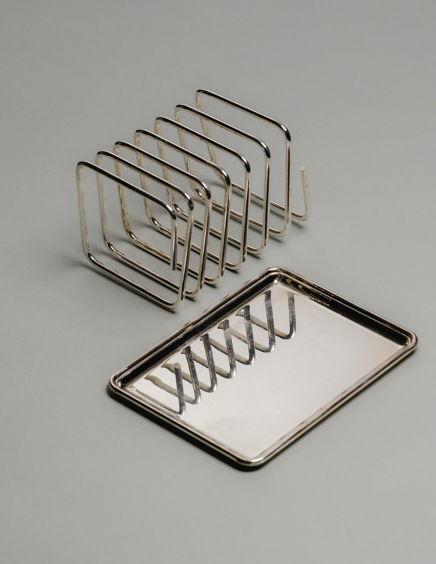 PORTE-TOASTS EN MÉTAL ARGENTÉ, 1950s