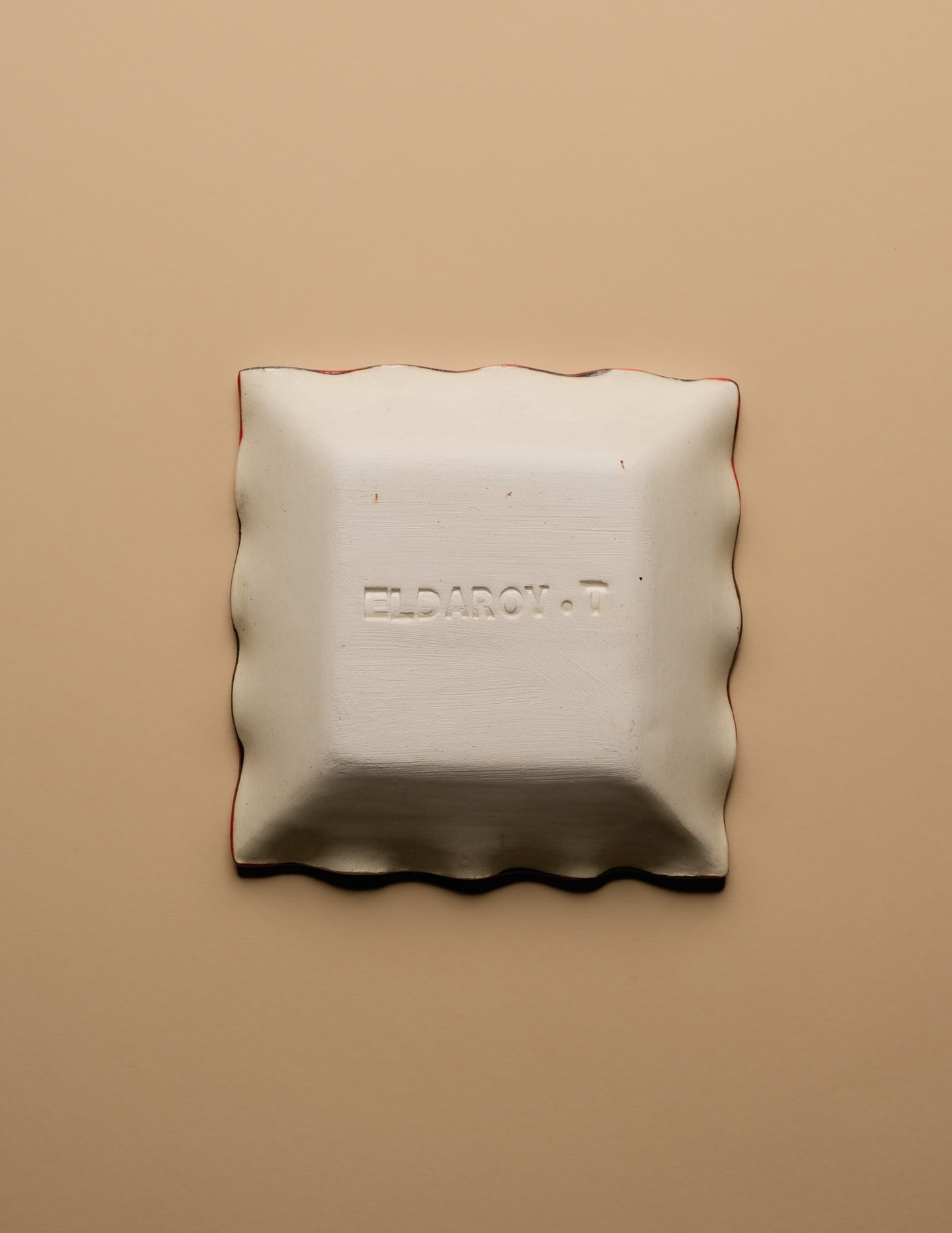 VIDE-POCHE EN CÉRAMIQUE DÉCOR VISAGE ET MOTIFS FLORAUX