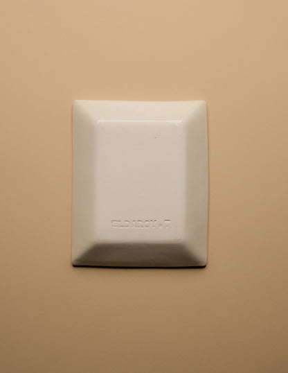 WHITE CERAMIC WOMEN POCKET TRAY