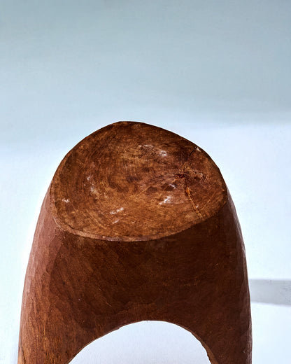 TABOURET TRIPODE EN BOIS