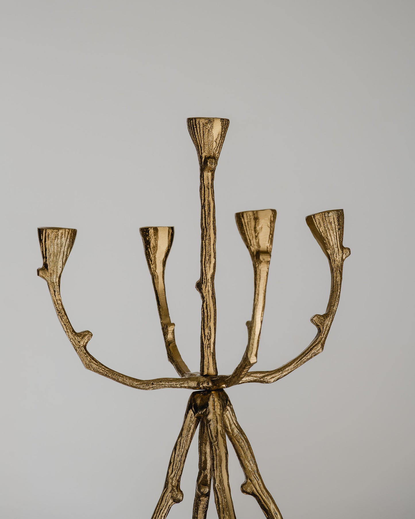5-LIGHT BRUTALIST GOLD-PLATED METAL CHANDELIER, 1970s 