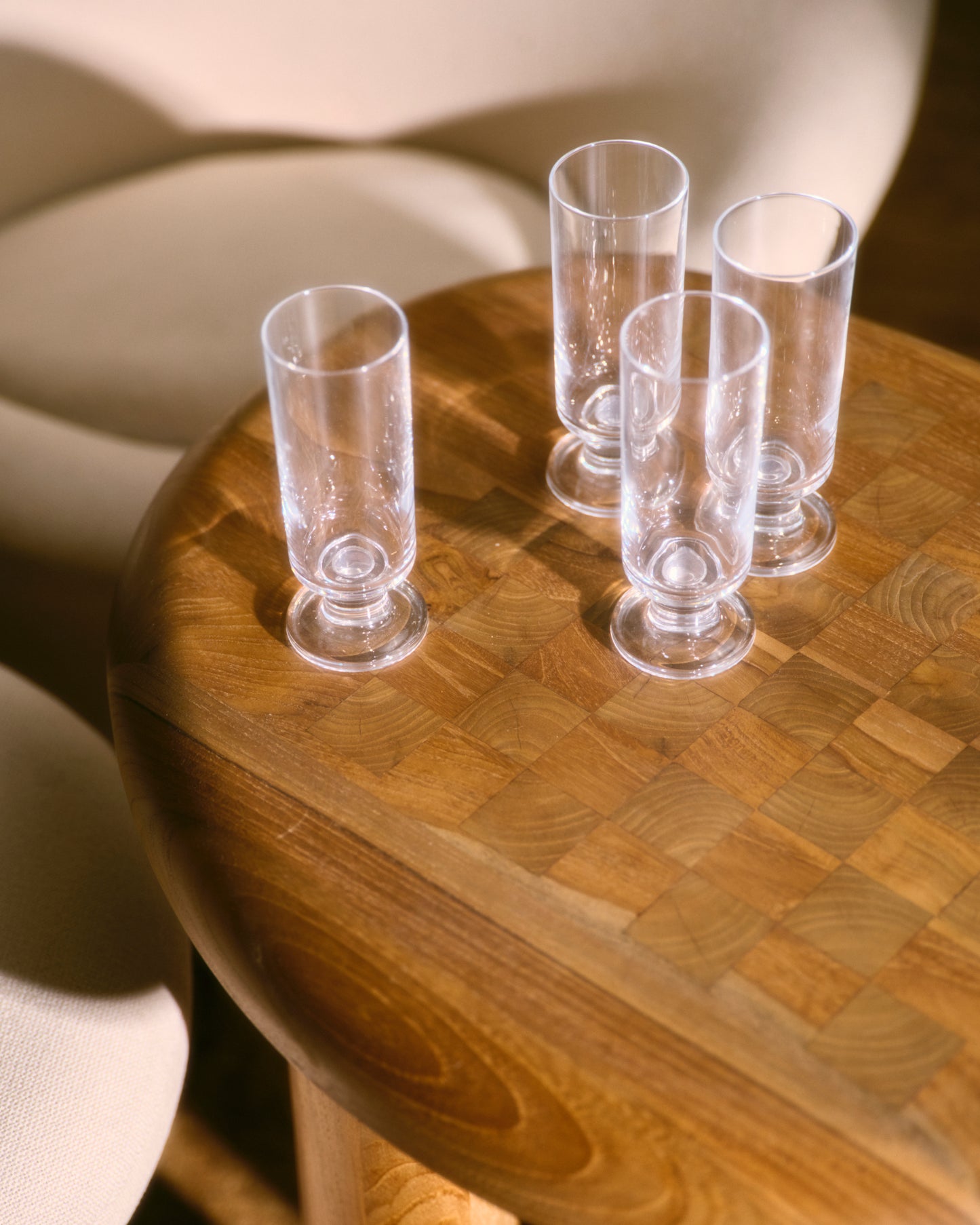 SET OF 4 CRYSTAL CHAMPAGNE FLUTES, 1970s