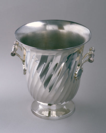 SEAU À CHAMPAGNE EN MÉTAL ARGENTÉ TORSADÉ, 1950s