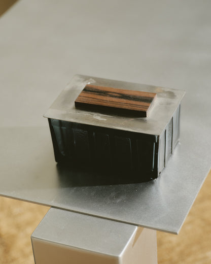 BOÎTE EN MÉTAL ET VERRE, 1930s