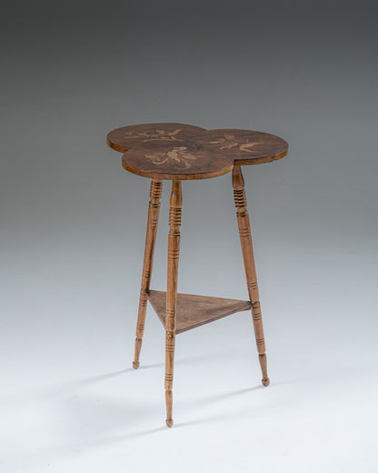 GUÉRIDON TRIPODE TRÈFLE ART NOUVEAU, CIRCA 1910s