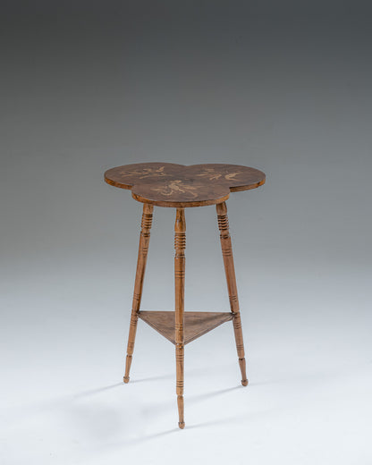 GUÉRIDON TRIPODE TRÈFLE ART NOUVEAU, CIRCA 1910s