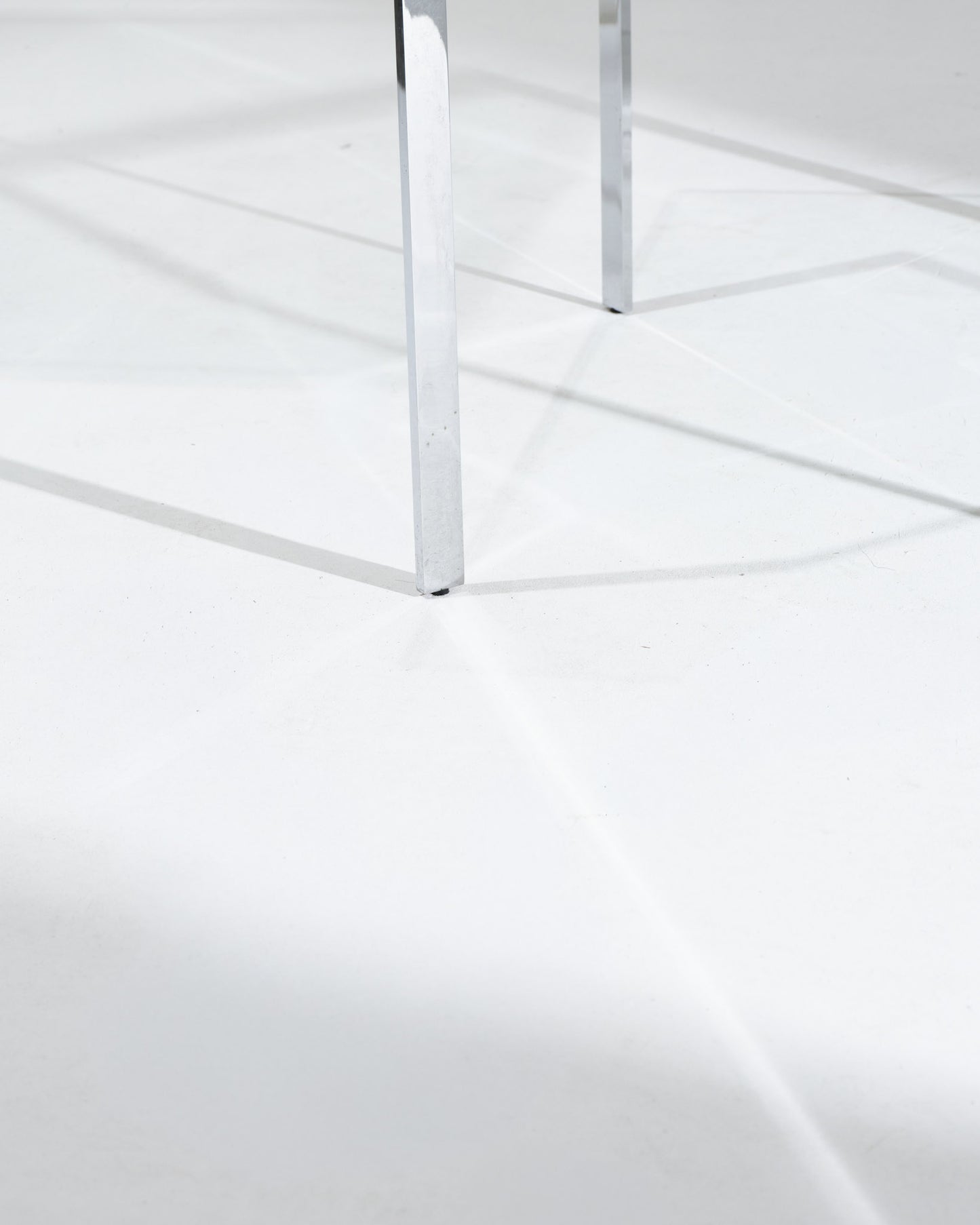 Barcelona coffee table, Ludwig Mies van der Rohe, 1920s 
