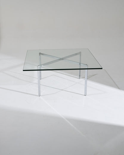 Barcelona coffee table, Ludwig Mies van der Rohe, 1920s 