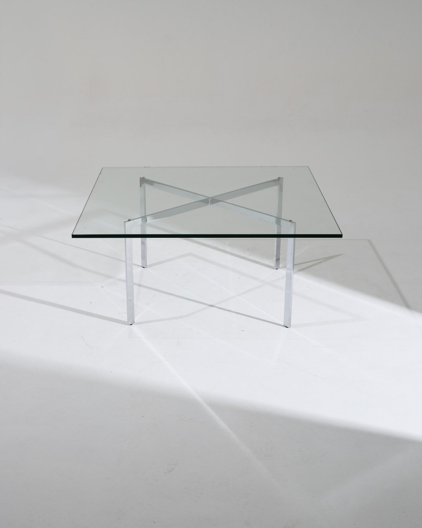 Barcelona coffee table, Ludwig Mies van der Rohe, 1920s 