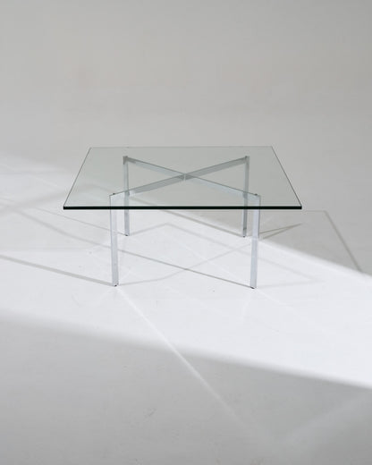 Barcelona coffee table, Ludwig Mies van der Rohe, 1920s 