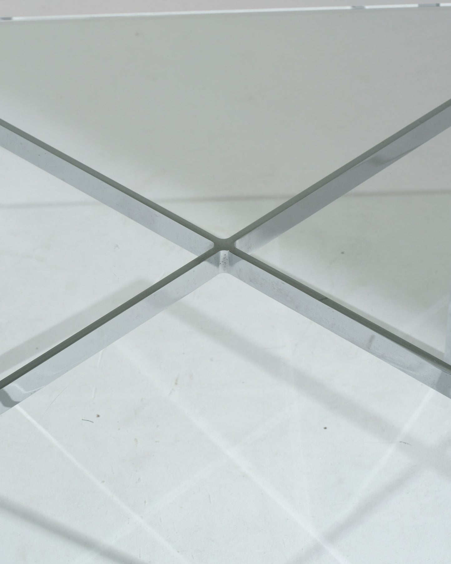 Barcelona coffee table, Ludwig Mies van der Rohe, 1920s 