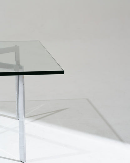Barcelona coffee table, Ludwig Mies van der Rohe, 1920s 
