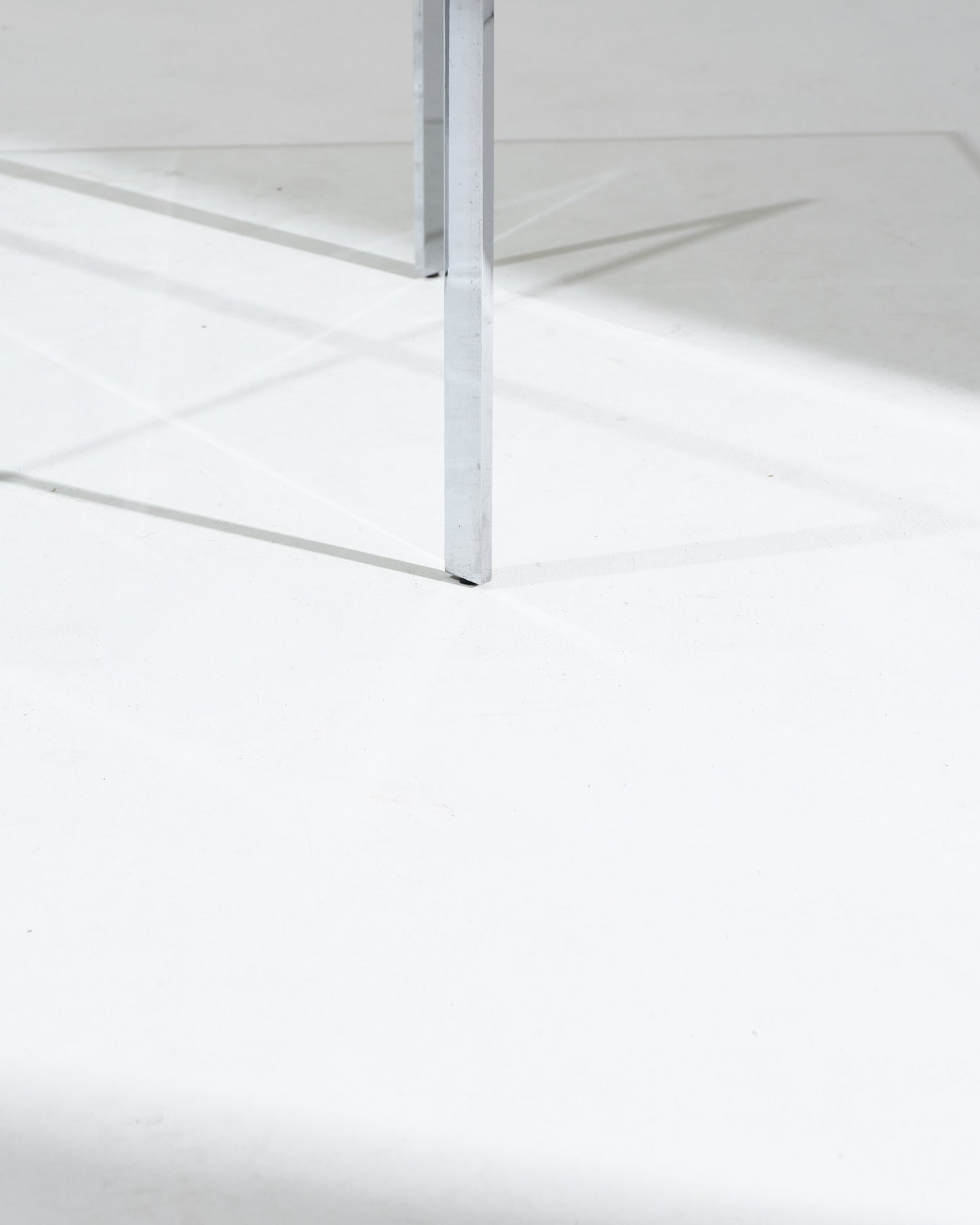 Barcelona coffee table, Ludwig Mies van der Rohe, 1920s 