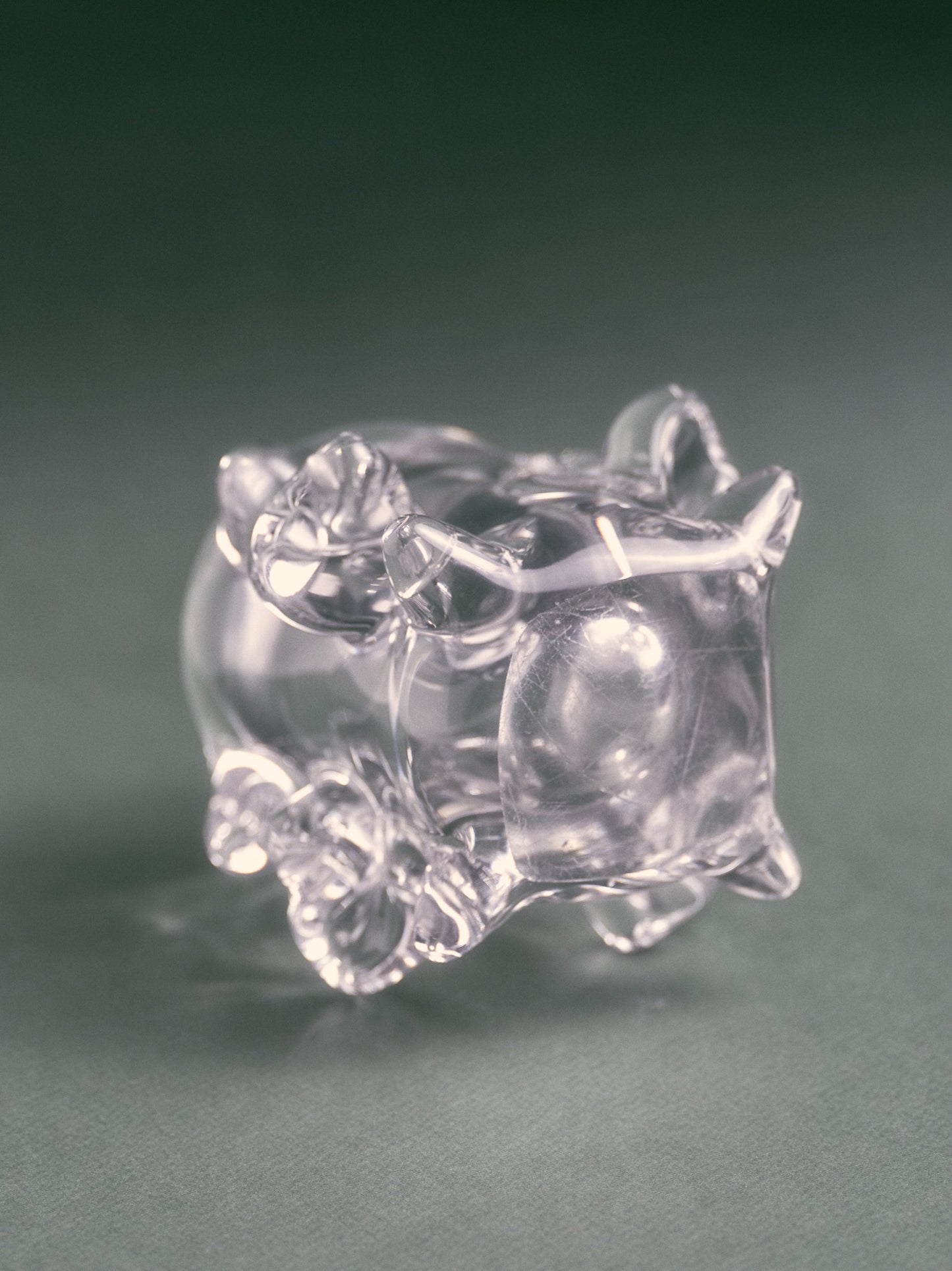 VASE EN CRISTAL MOULÉ, SCHNEIDER, 1950s