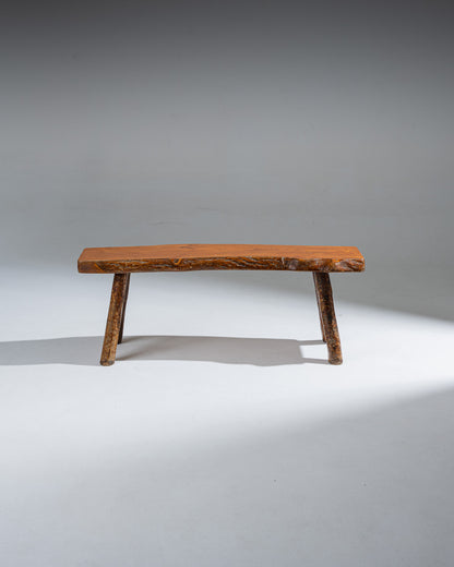 WOODEN BENCH