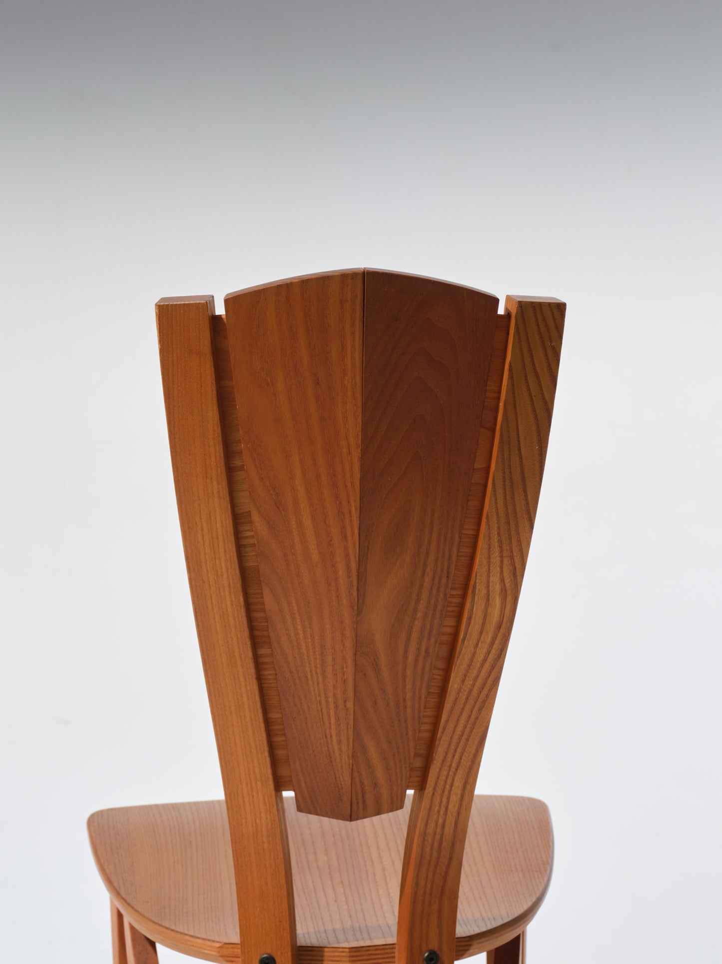 SOLID ELM CHAIR, SELTZ HOUSE, 1980s