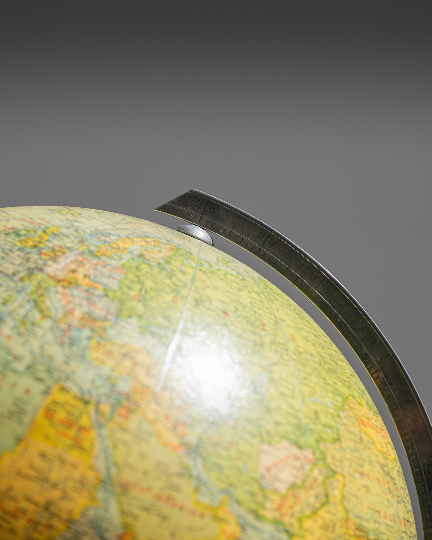 LUMINOUS EARTH GLOBE