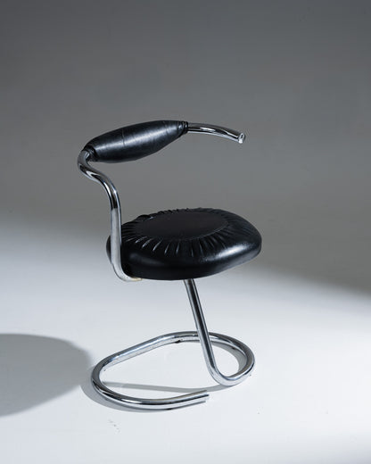 PAIR OF GIOTTO STOPPINO COBRA CHAIRS, 1970s