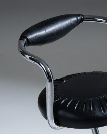 PAIR OF GIOTTO STOPPINO COBRA CHAIRS, 1970s