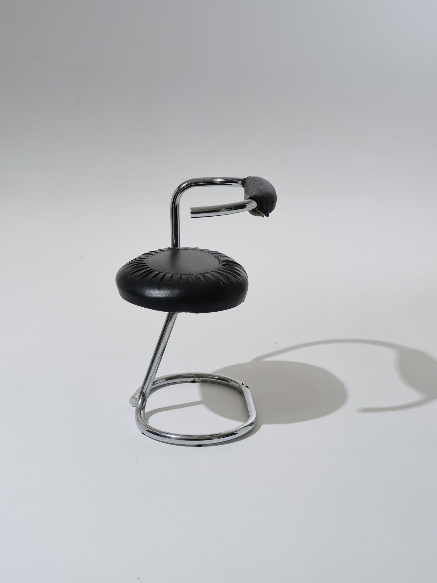 COBRA CHAIR, GIOTTO STOPPINO, 1970s