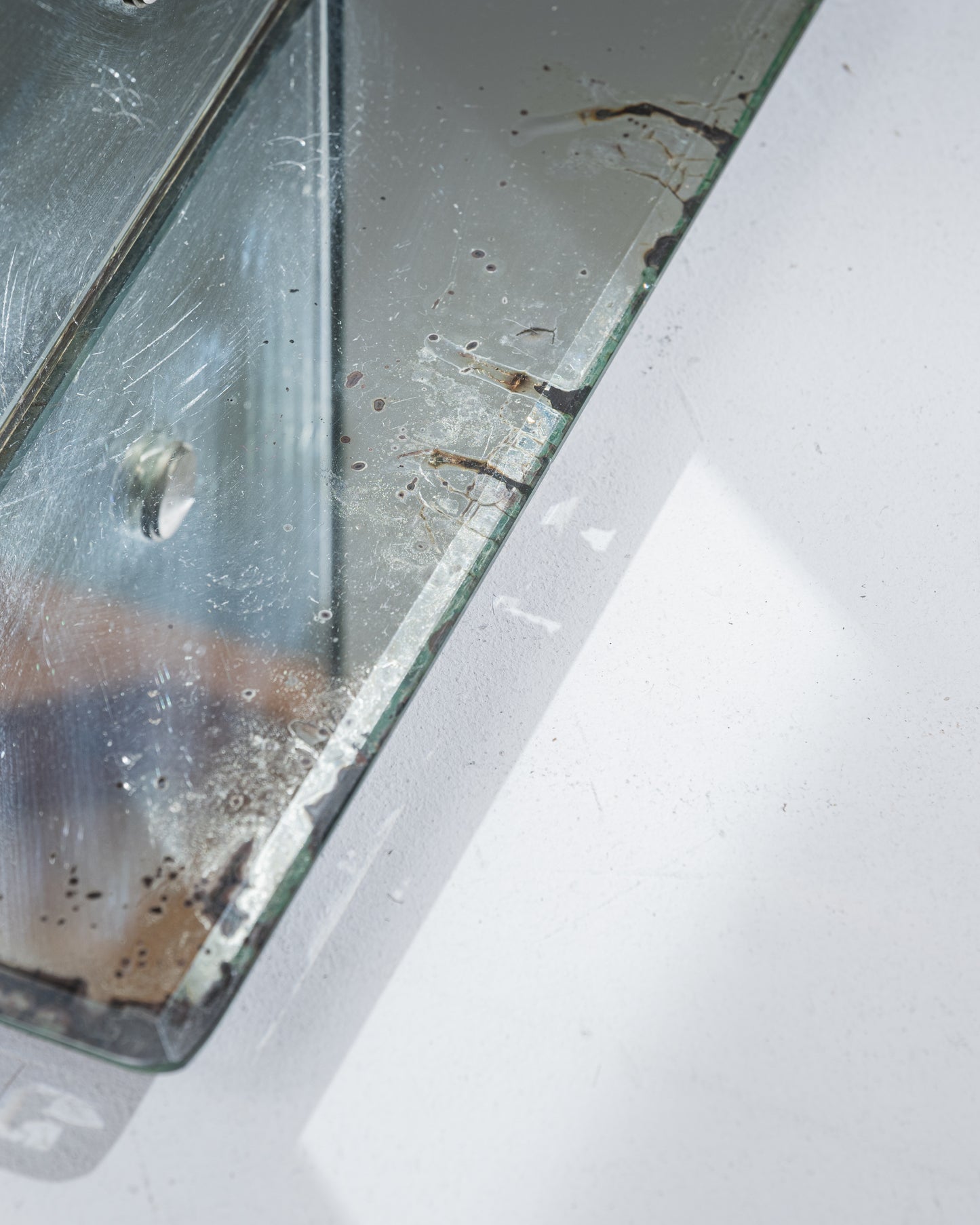 WOODEN AND MIRROR SIDE TABLE