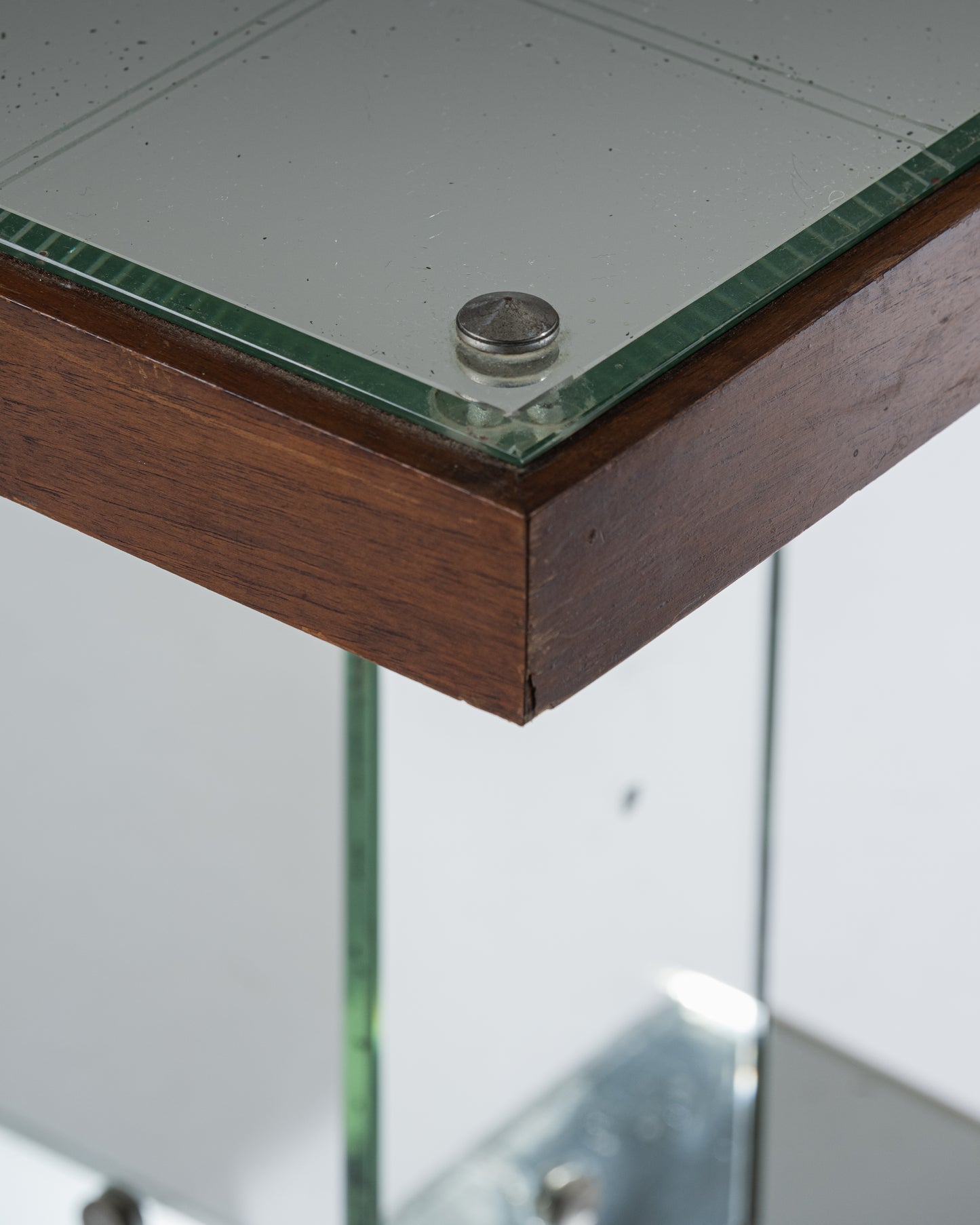 WOODEN AND MIRROR SIDE TABLE