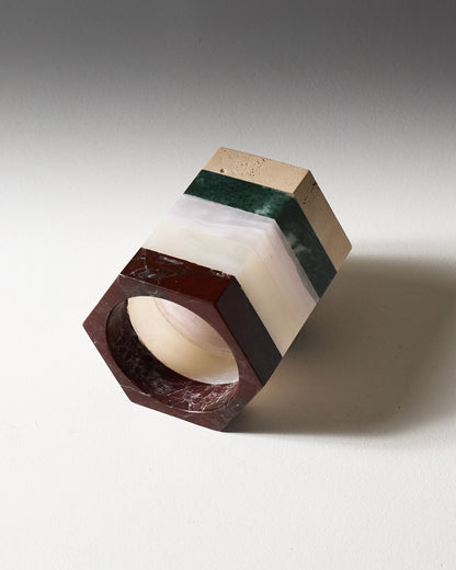 BOUGIE PARFUMÉE EN MARBRE, ONYX ET TRAVERTIN