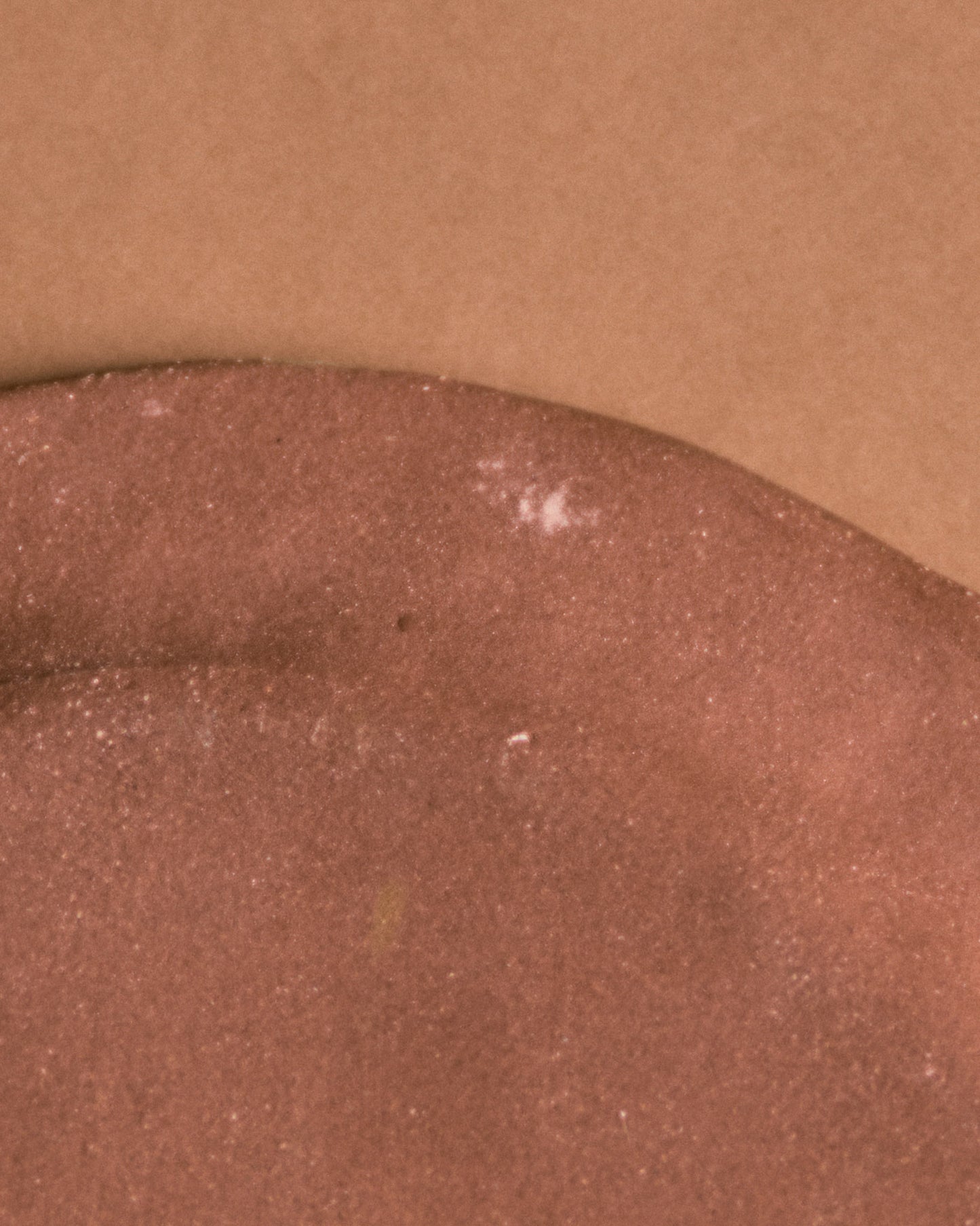 GLAZED STONEWARE PLATE