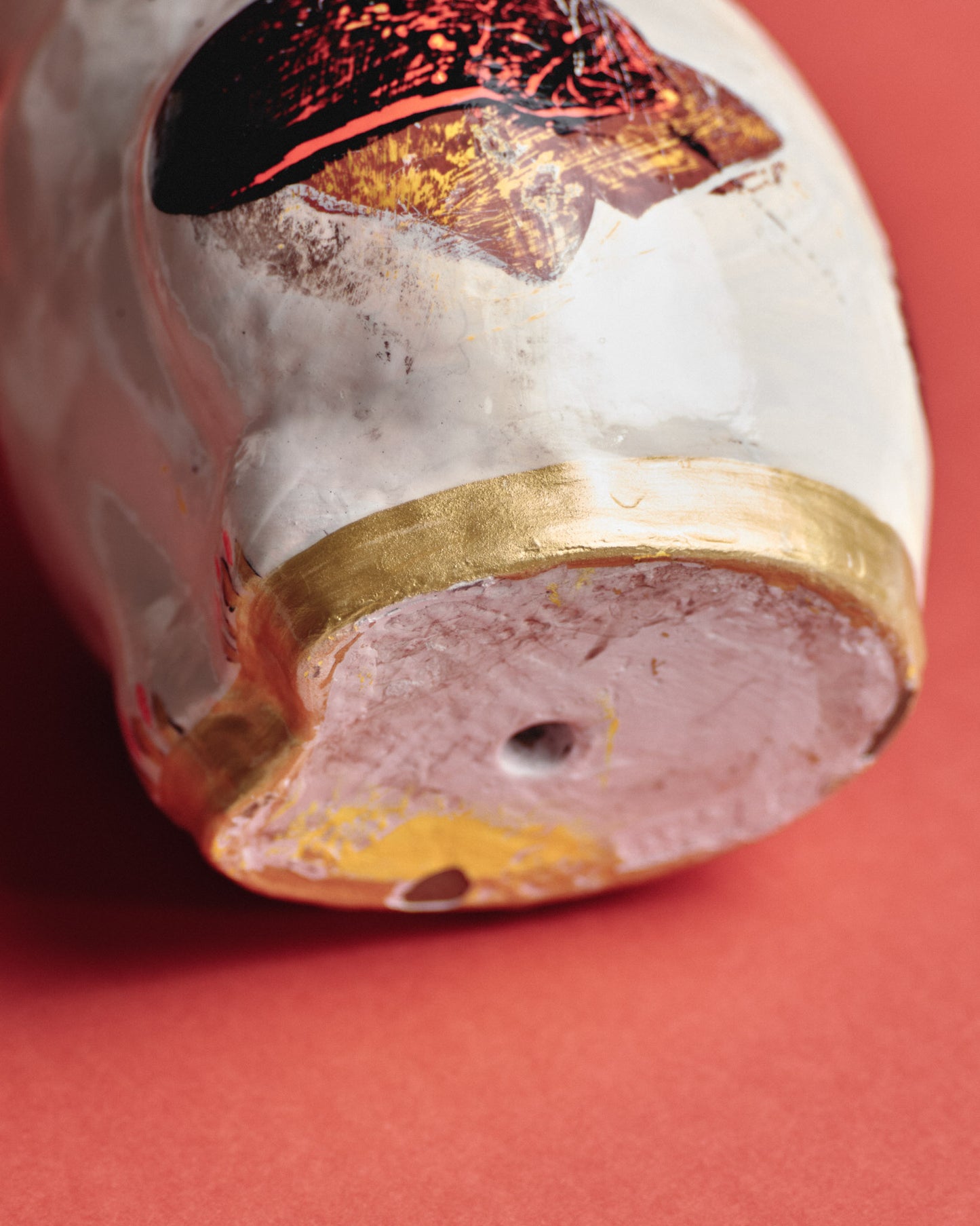 SCULPTURE DE PAIRE DE CHATS JAPONAIS EN PAPIER MÂCHÉ