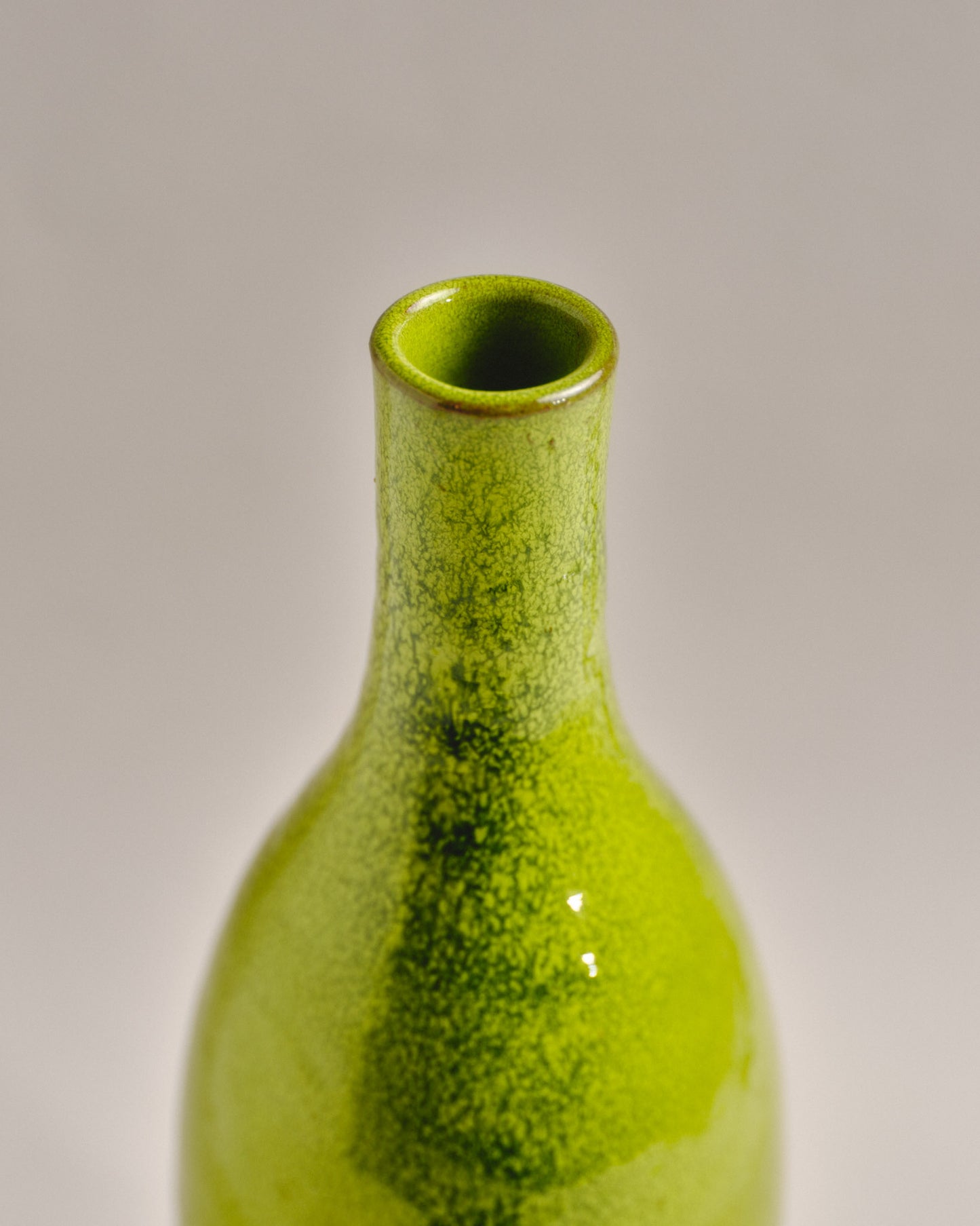 VASE BOUTEILLE EN CÉRAMIQUE