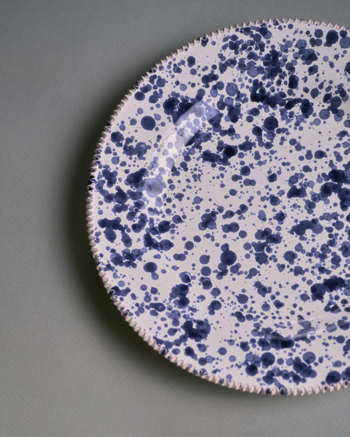 ASSIETTE EN CÉRAMIQUE