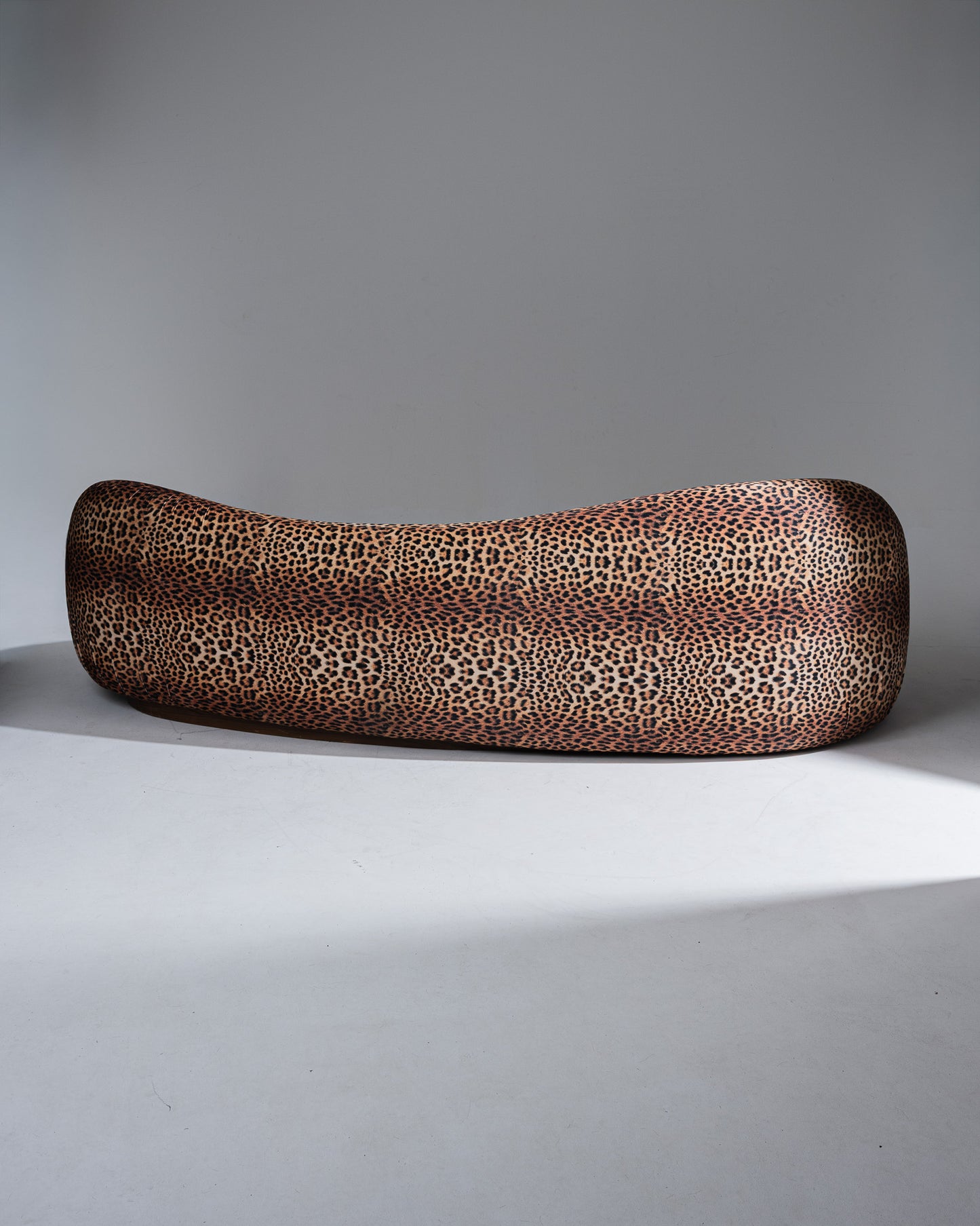 LEOPARD SOFA