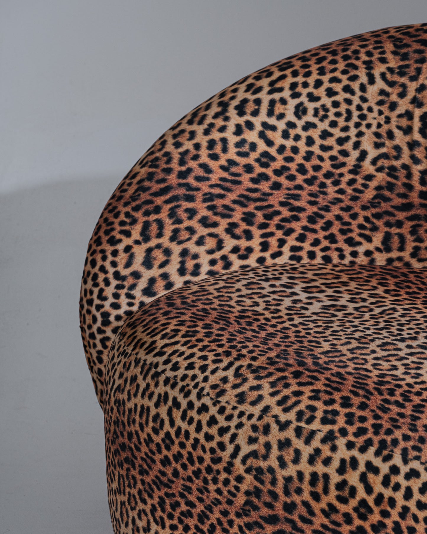 LEOPARD SOFA
