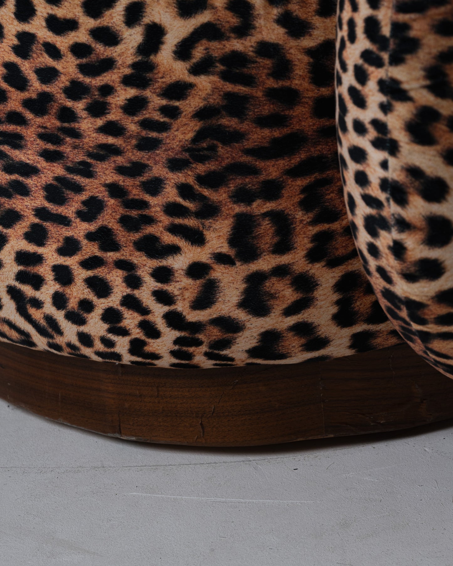LEOPARD SOFA