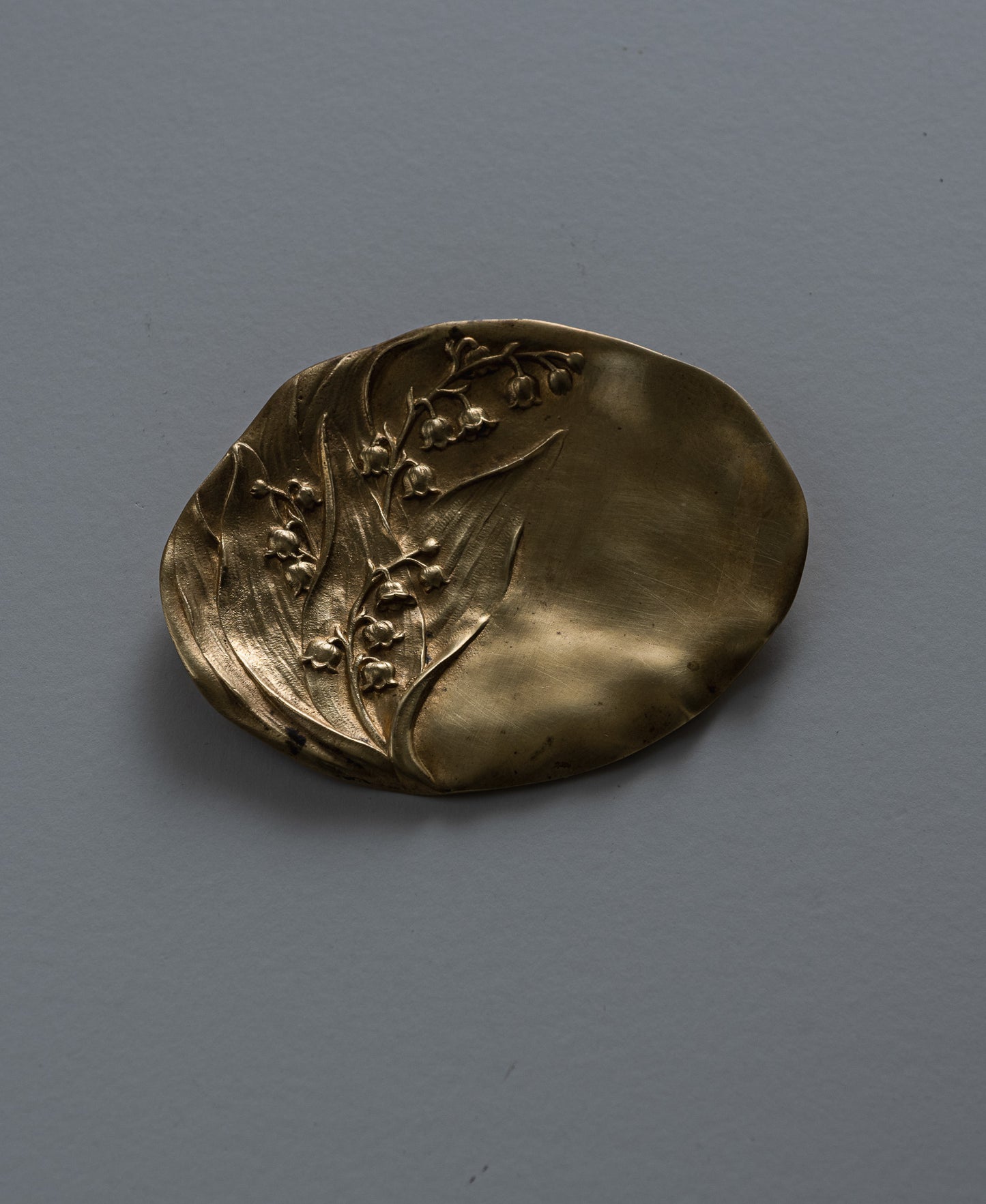 ART NOUVEAU GILT BRONZE TRINKET TRAY