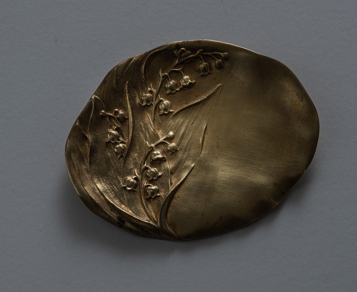 ART NOUVEAU GILT BRONZE TRINKET TRAY