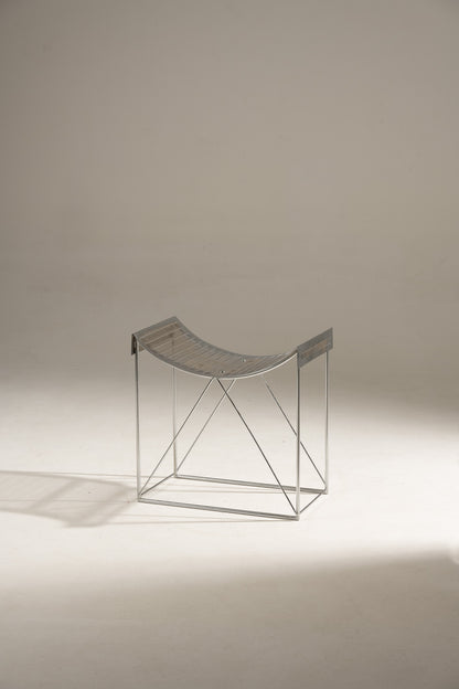 METAL STOOL