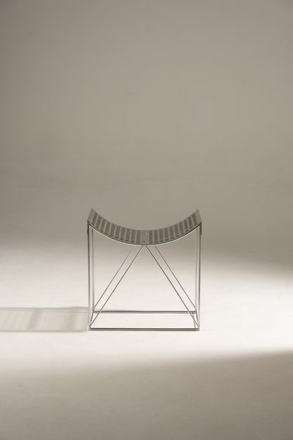METAL STOOL