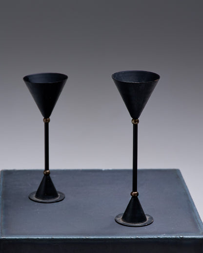 PAIRE DE BOUGEOIRS EN MÉTAL MEMPHIS, 1980s